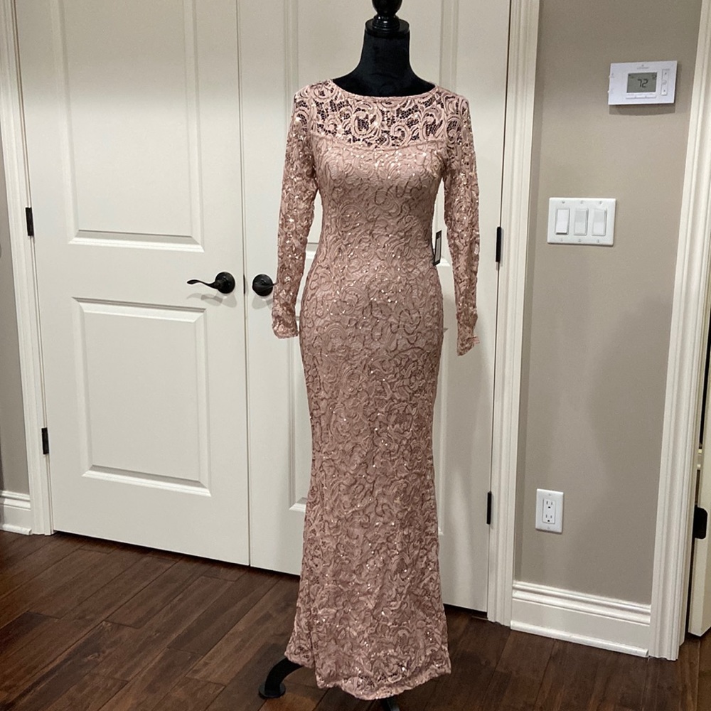 Marina lace and sequin long dress. NWT size xs color is a dusty rose.